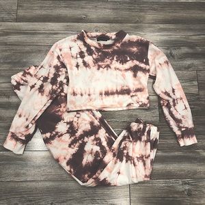 PLT Tie-Dye Sweatshirt & Jogger Lounge Set